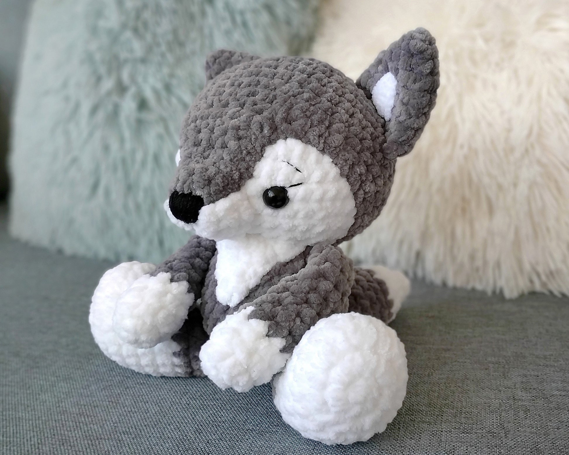 Wolf CROCHET PATTERN, Amigurumi Woodland Plushie, Stuffed Animal Tutotial, Cute diy chunky yarn Toy, PDF Instant Download, Plush Baby Toy