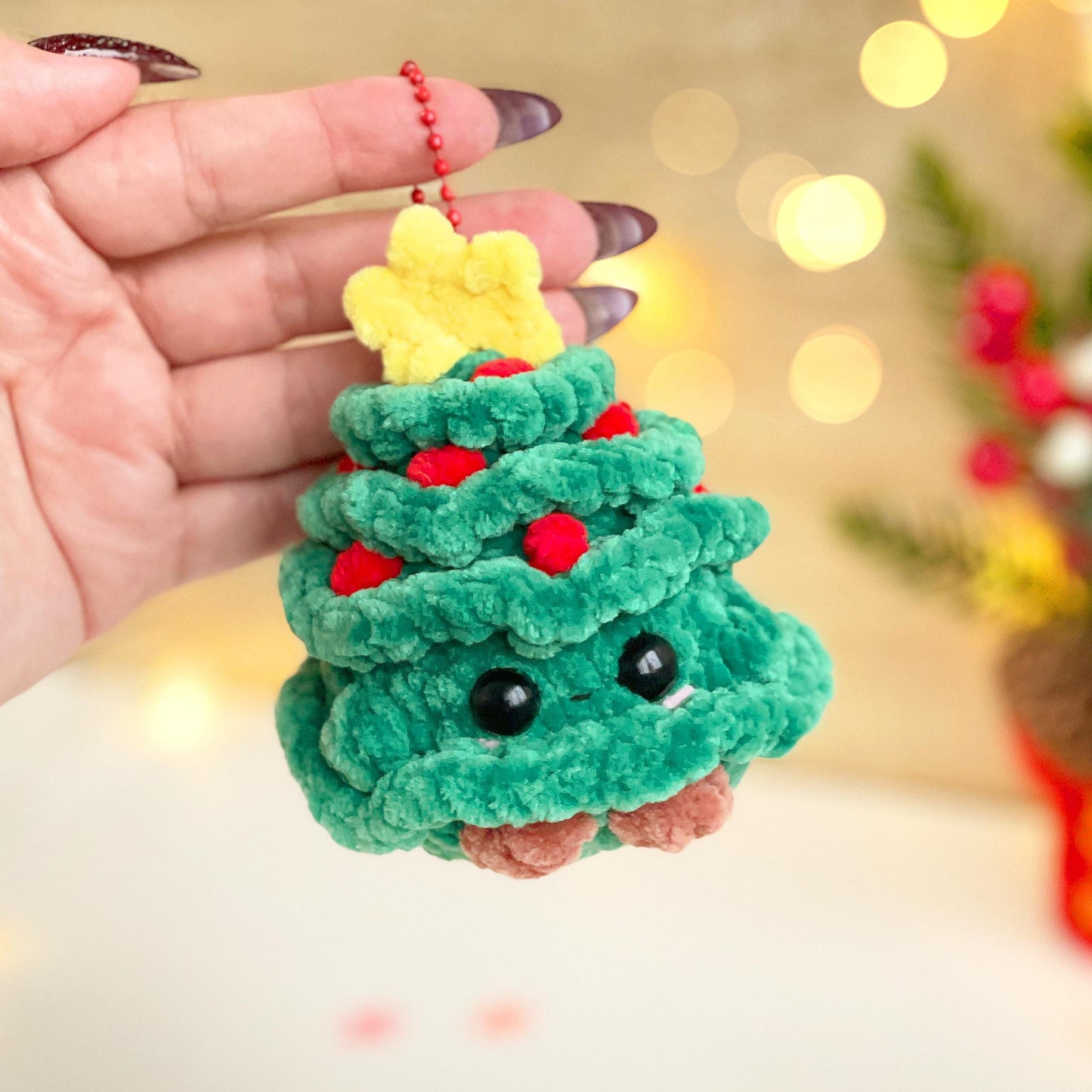Christmas Tree Keychain Crochet Pattern - Low Sew