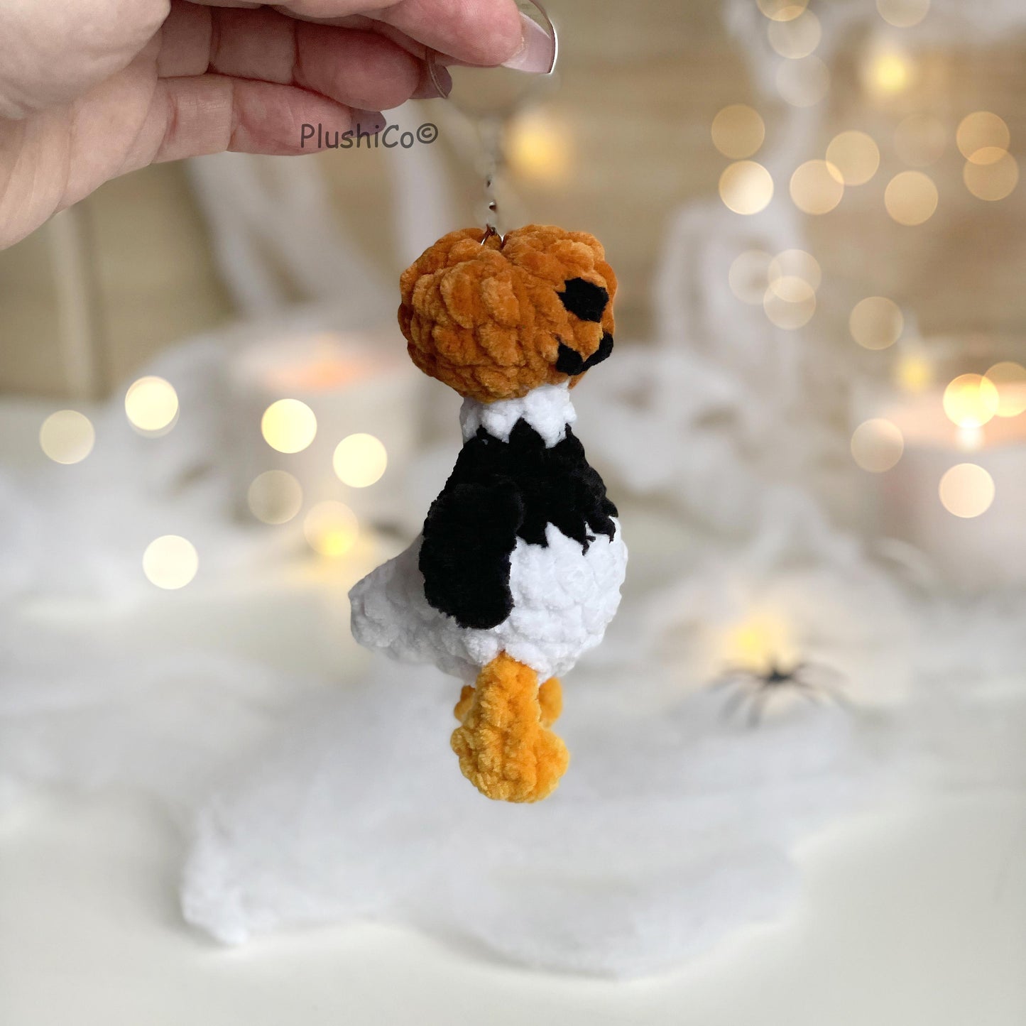 Spooky Goose Keychain Crochet Pattern - Low Sew