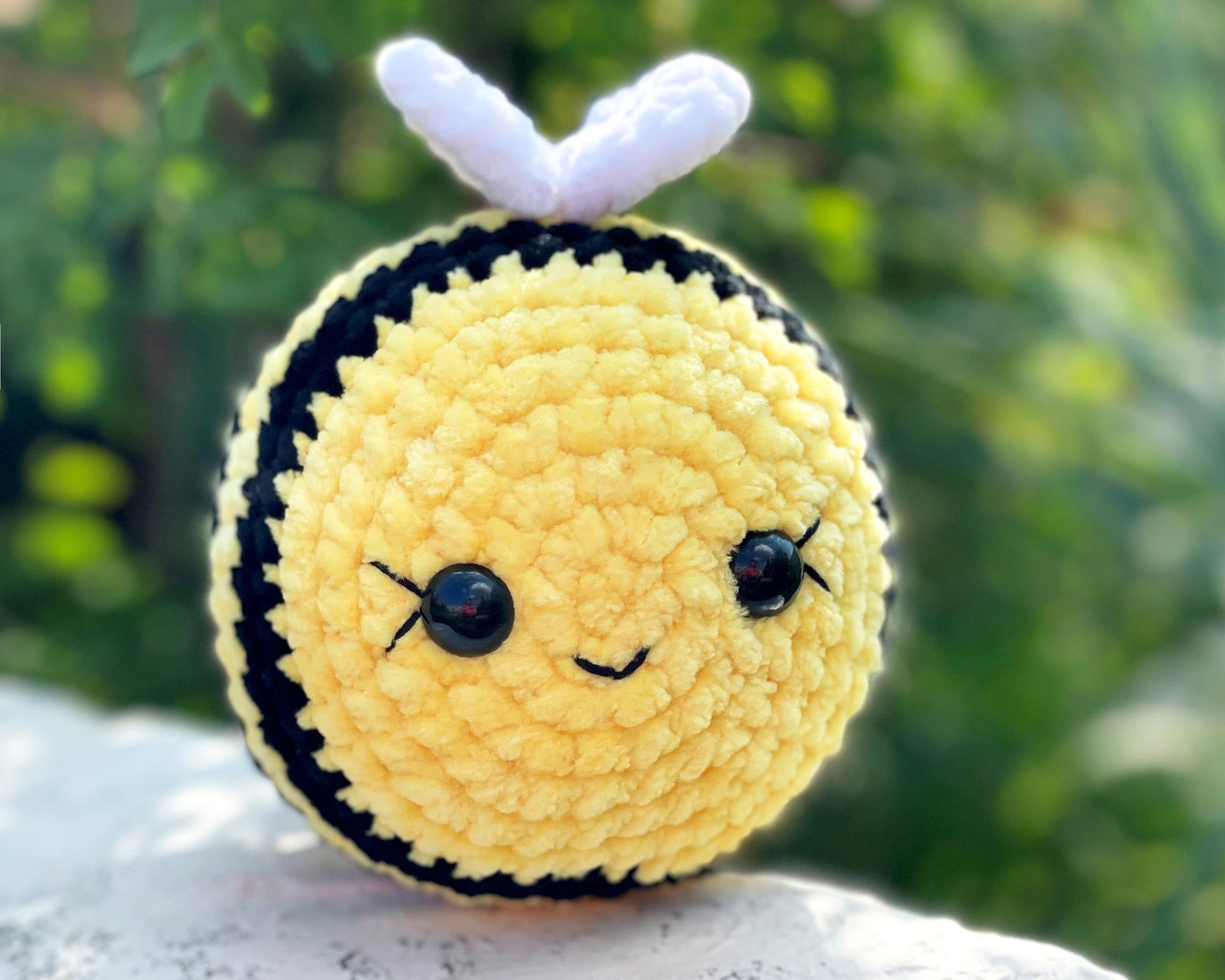Bee Crochet PATTERN, Amigurumi Bumblebee Plushie, Cute Spring Insect, Plush Baby Toy, Chunky Yarn PDF, Cuddly Striped Creature,Large Squishy