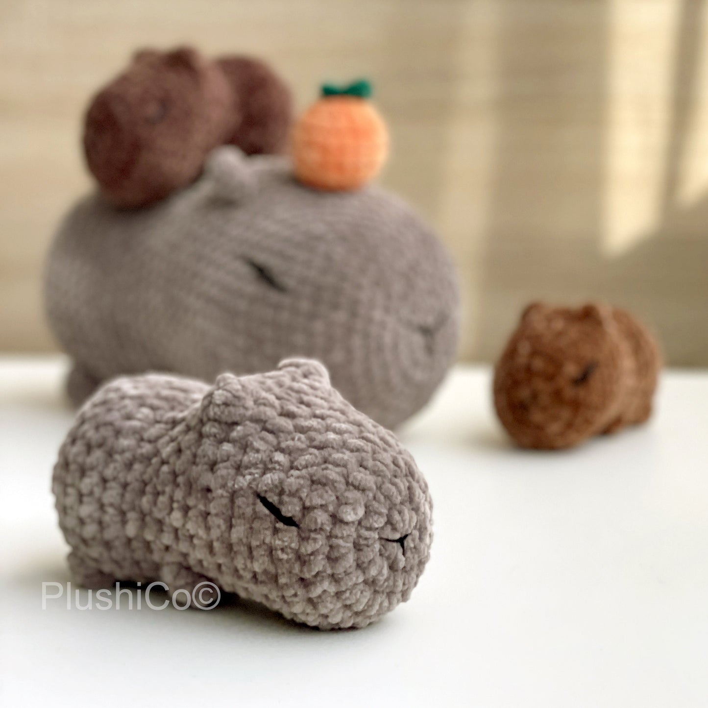 Capybara Crochet Pattern, 2 sizes - LOW/NO SEW