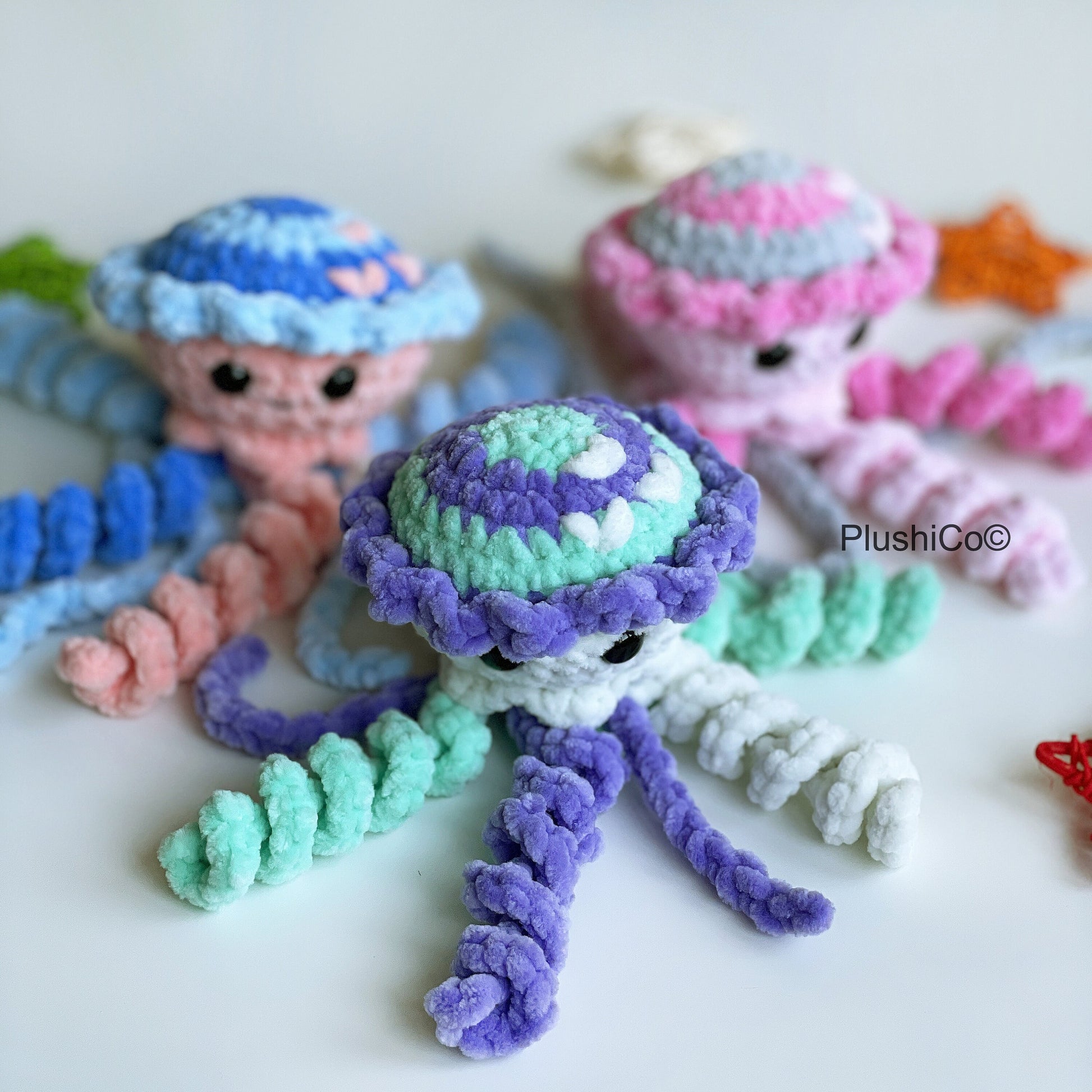 Jellyfish CROCHET PATTERN, No SEW Amigurumi Sea Creature, Snuggler Plushie, Plush Kawaii Stuffed Lovey Toy, Easy Pdf Tutorial for Beginners