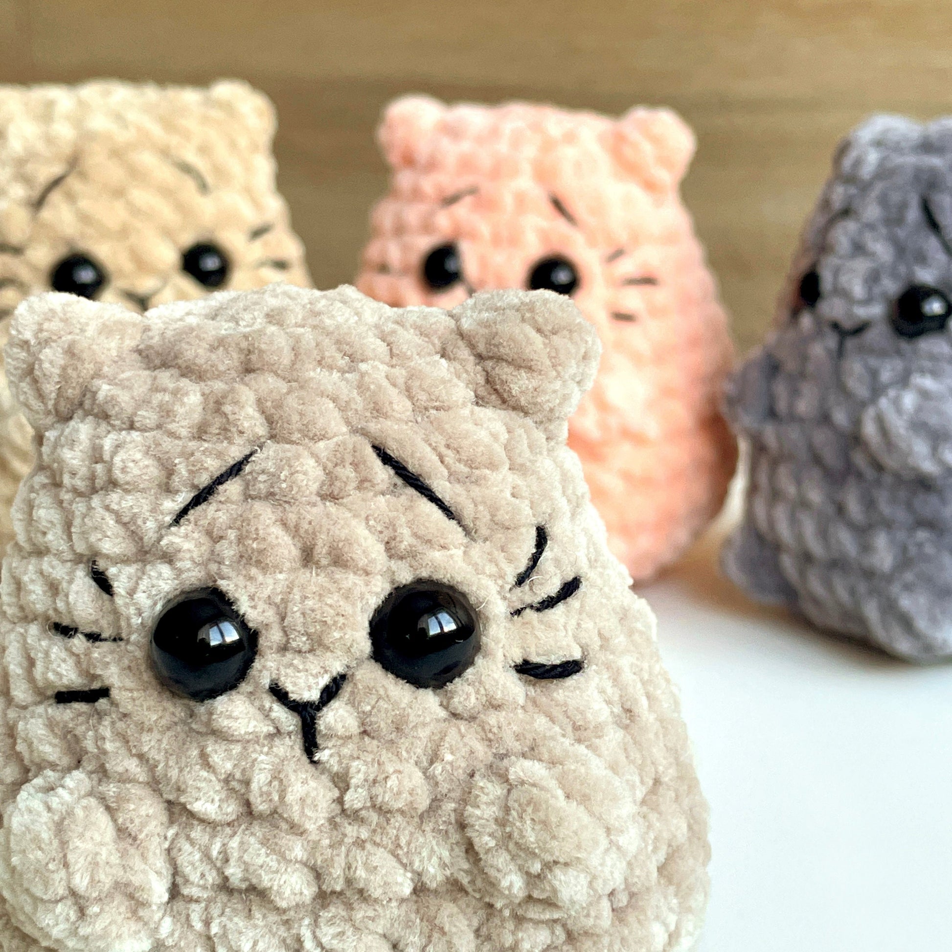 Cat No SEW CROCHET PATTERN, Amigurumi Loaf Kitty plushie, Cute Kawaii Tiny Animal, Easy Beginner Friendly Tutorial, Plush Mini Softie Toy