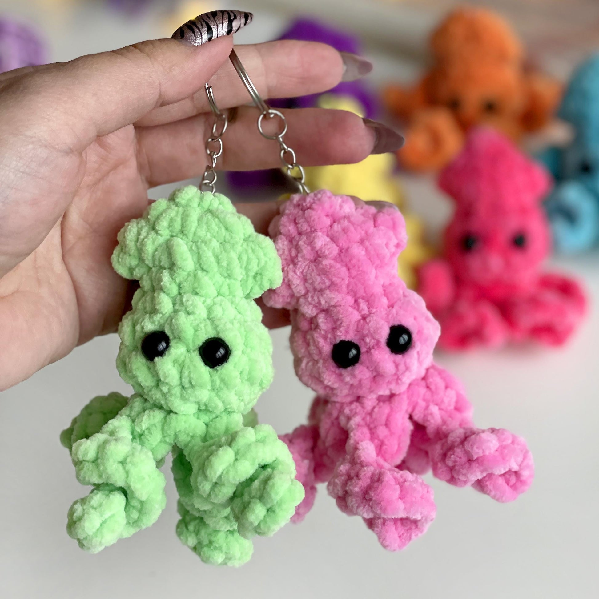 Crochet Squid Keychain PATTERN, No Sew Amigurumi plushie, Baby Octopus Keyring, Small Bag Charm, Cute mini Toy, Easy Beginners PDF