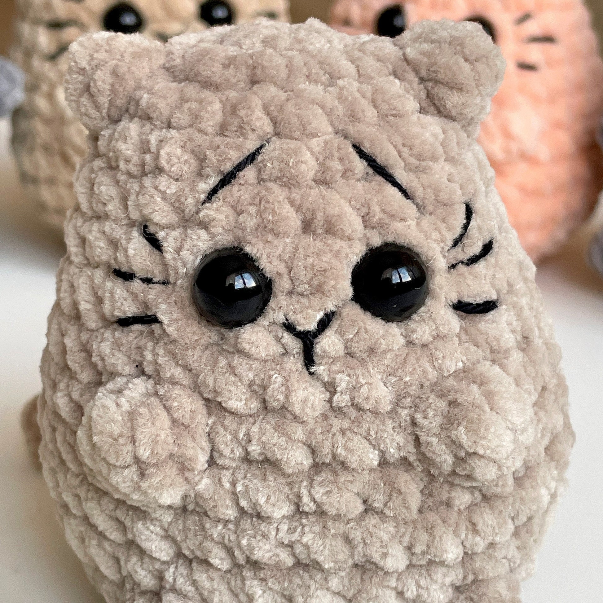 Cat No SEW CROCHET PATTERN, Amigurumi Loaf Kitty plushie, Cute Kawaii Tiny Animal, Easy Beginner Friendly Tutorial, Plush Mini Softie Toy