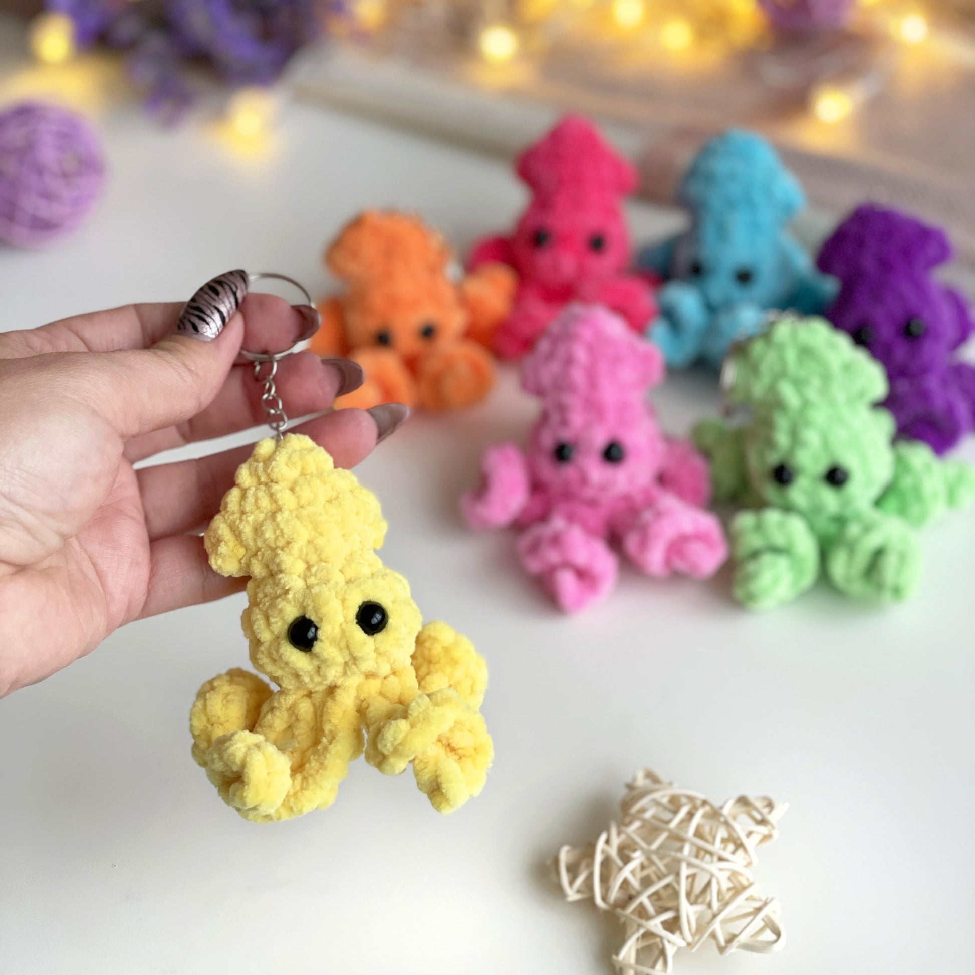 Crochet Squid Keychain PATTERN, No Sew Amigurumi plushie, Baby Octopus Keyring, Small Bag Charm, Cute mini Toy, Easy Beginners PDF