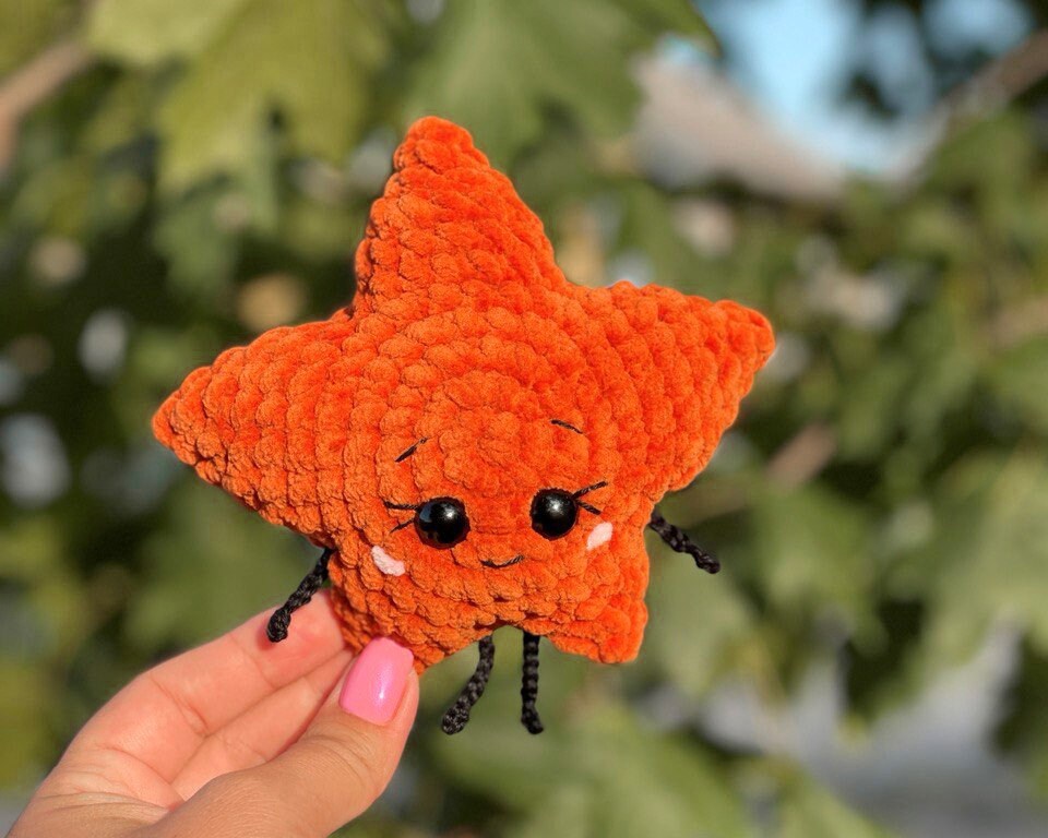 Maple Leaf CROCHET PATTERN - Low Sew