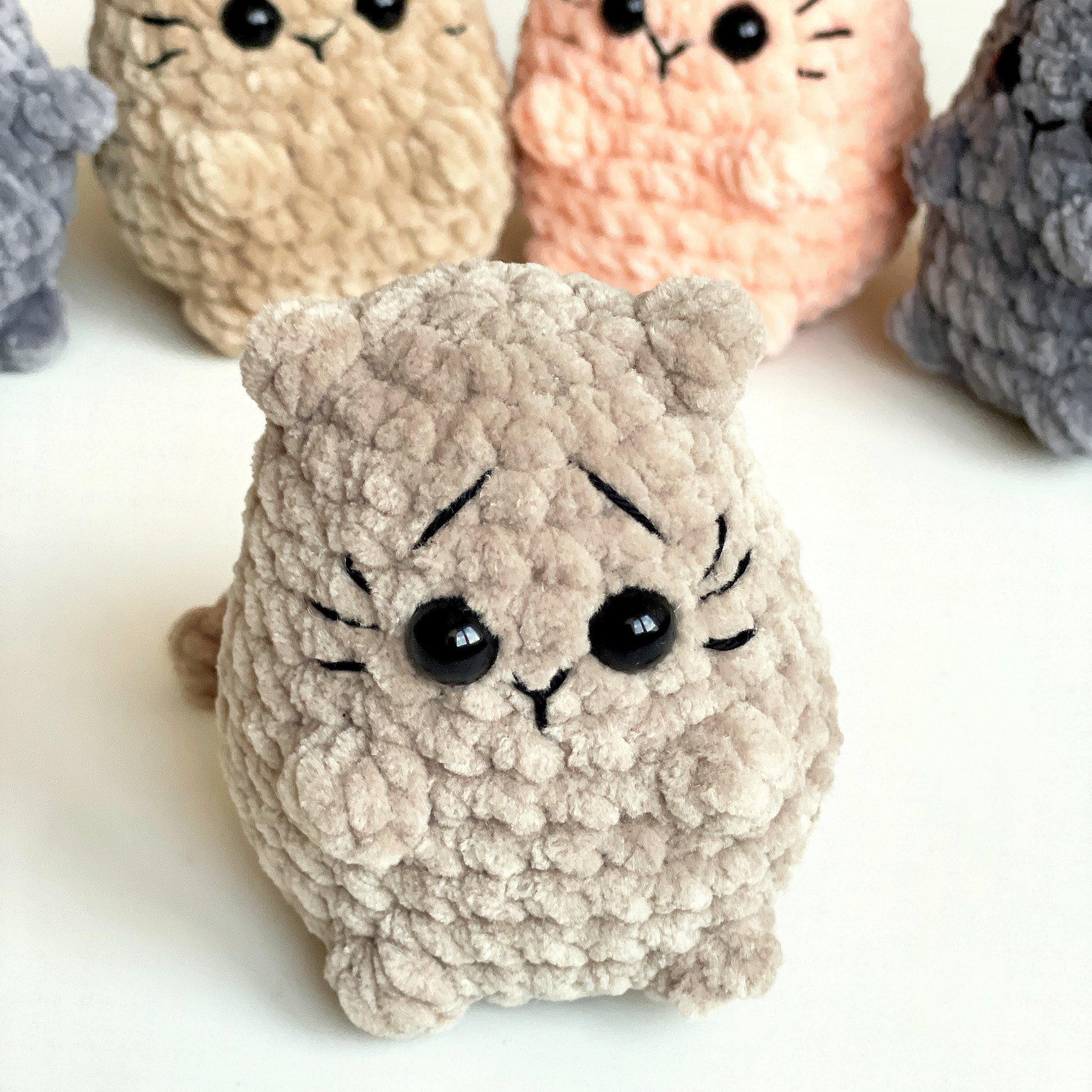Cat No SEW CROCHET PATTERN, Amigurumi Loaf Kitty plushie, Cute Kawaii Tiny Animal, Easy Beginner Friendly Tutorial, Plush Mini Softie Toy
