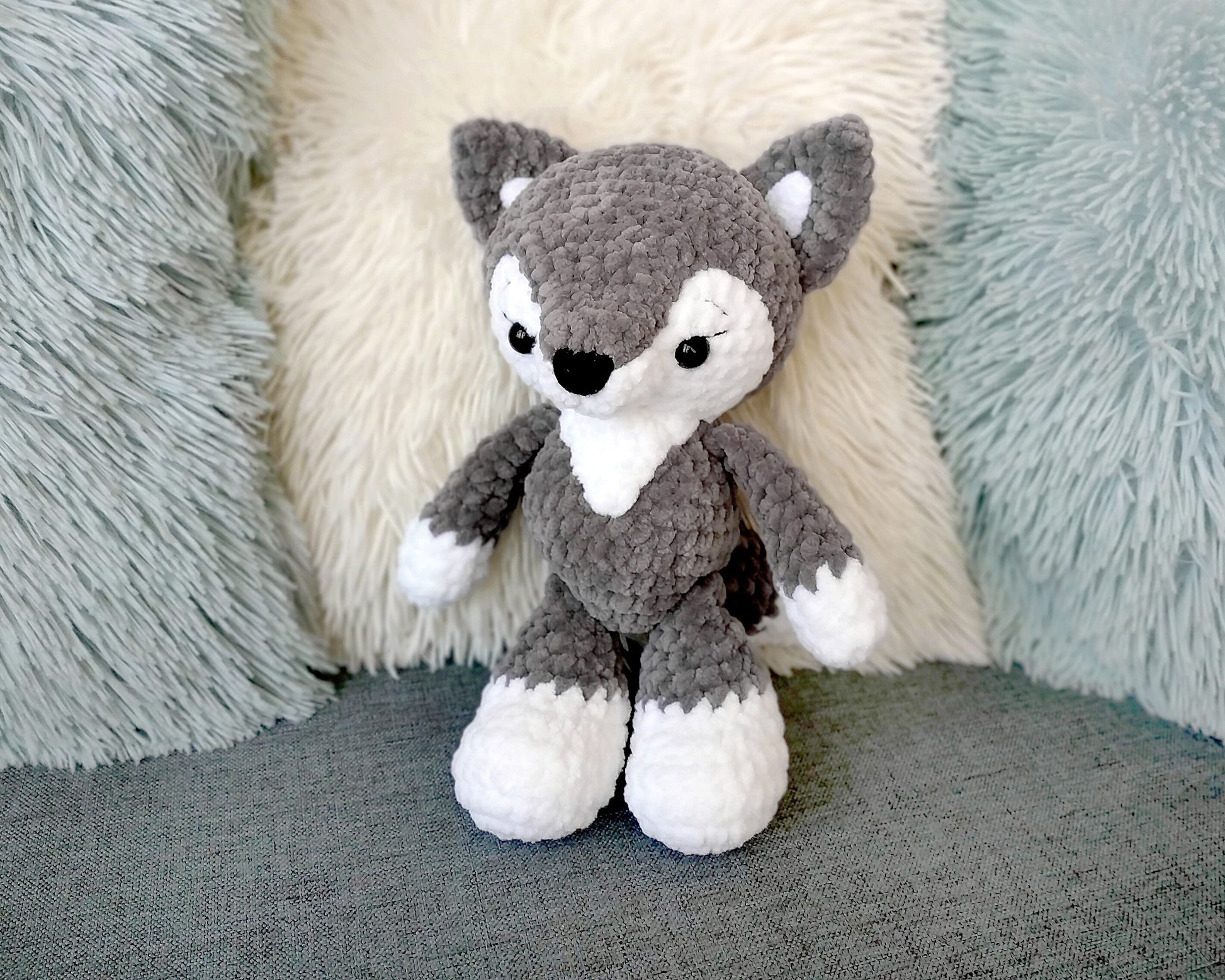 Wolf CROCHET PATTERN, Amigurumi Woodland Plushie, Stuffed Animal Tutotial, Cute diy chunky yarn Toy, PDF Instant Download, Plush Baby Toy