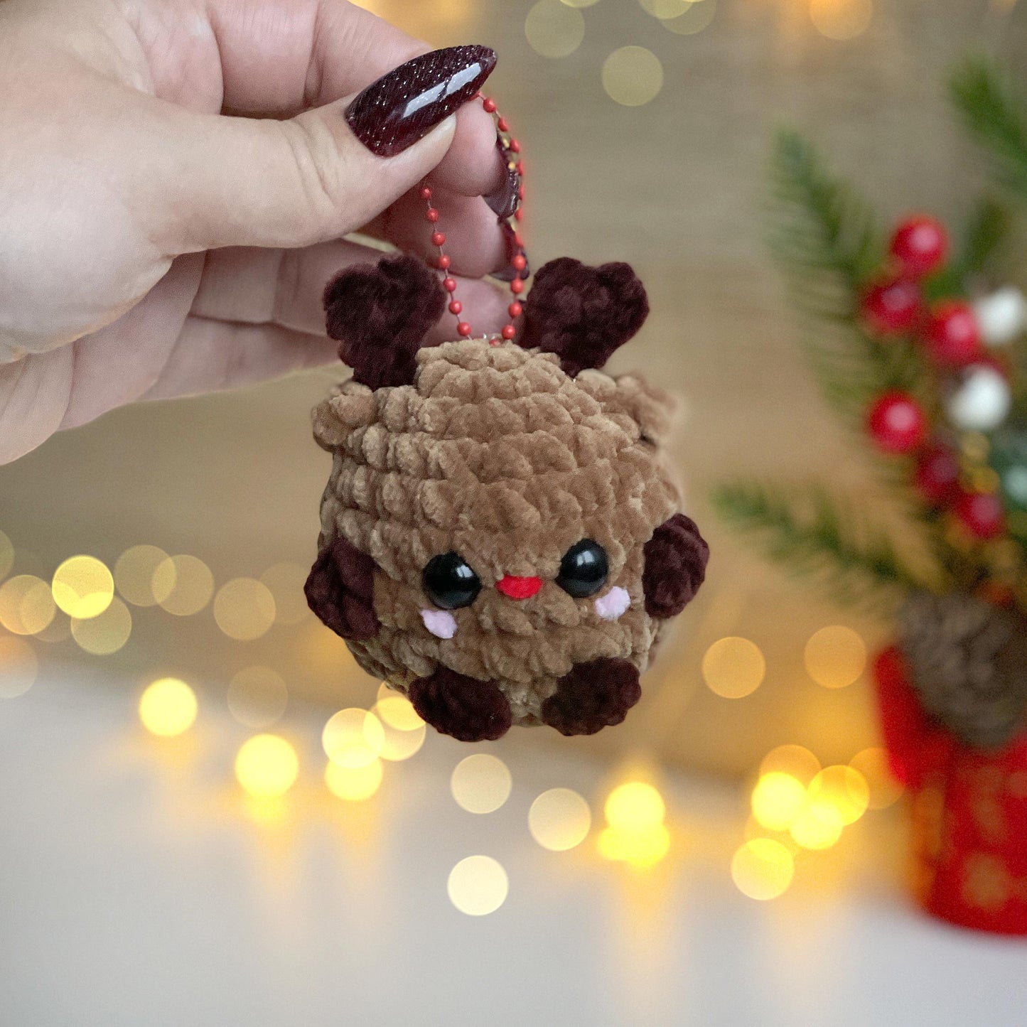 Santa & Reindeer Keychain Crochet Pattern - No Sew