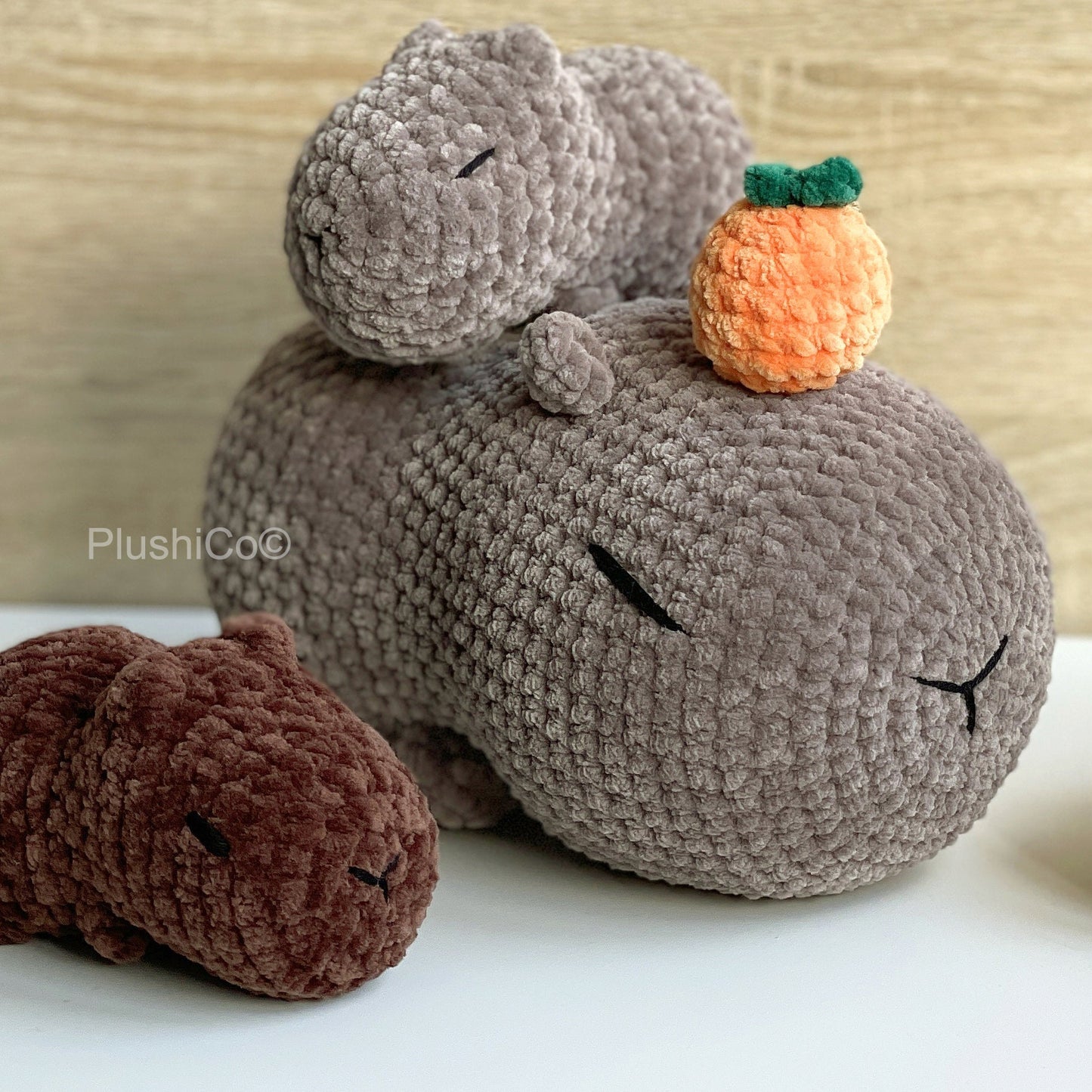 Capybara Crochet Pattern, 2 sizes - LOW/NO SEW