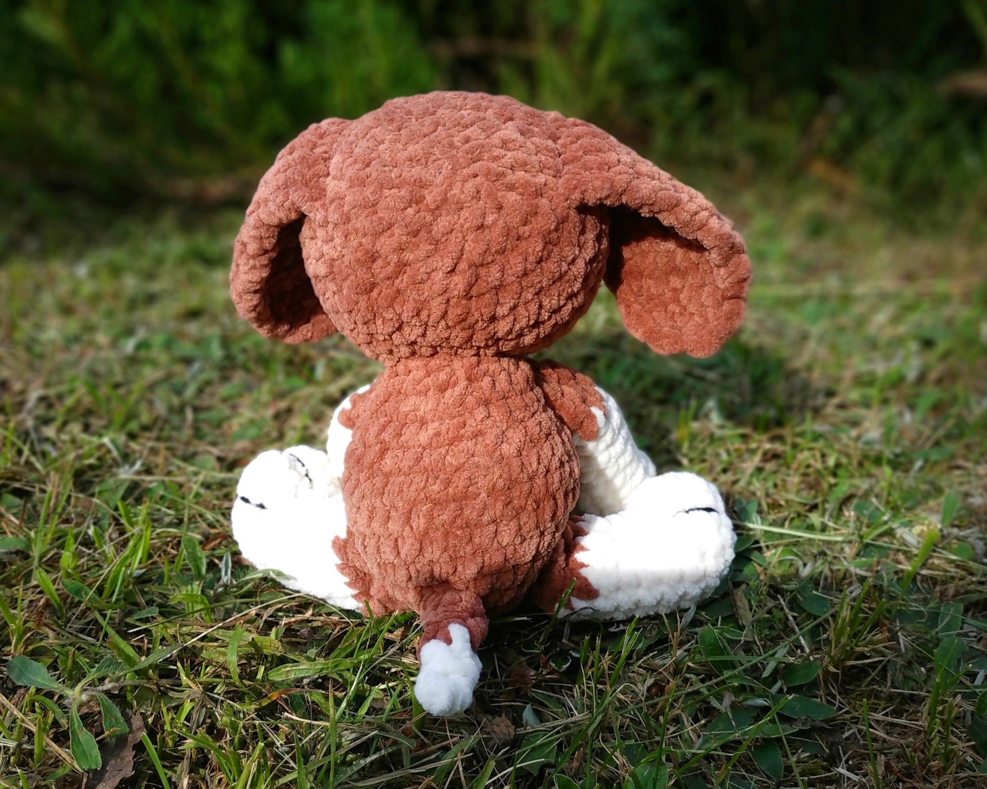 Beagle Dog CROCHET PATTERN, Cute Plush Puppy Amigurumi Toy, Stuffed Animal Pattern, Beginner-Friendly, Instant Download, Chunky Yarn Pattern