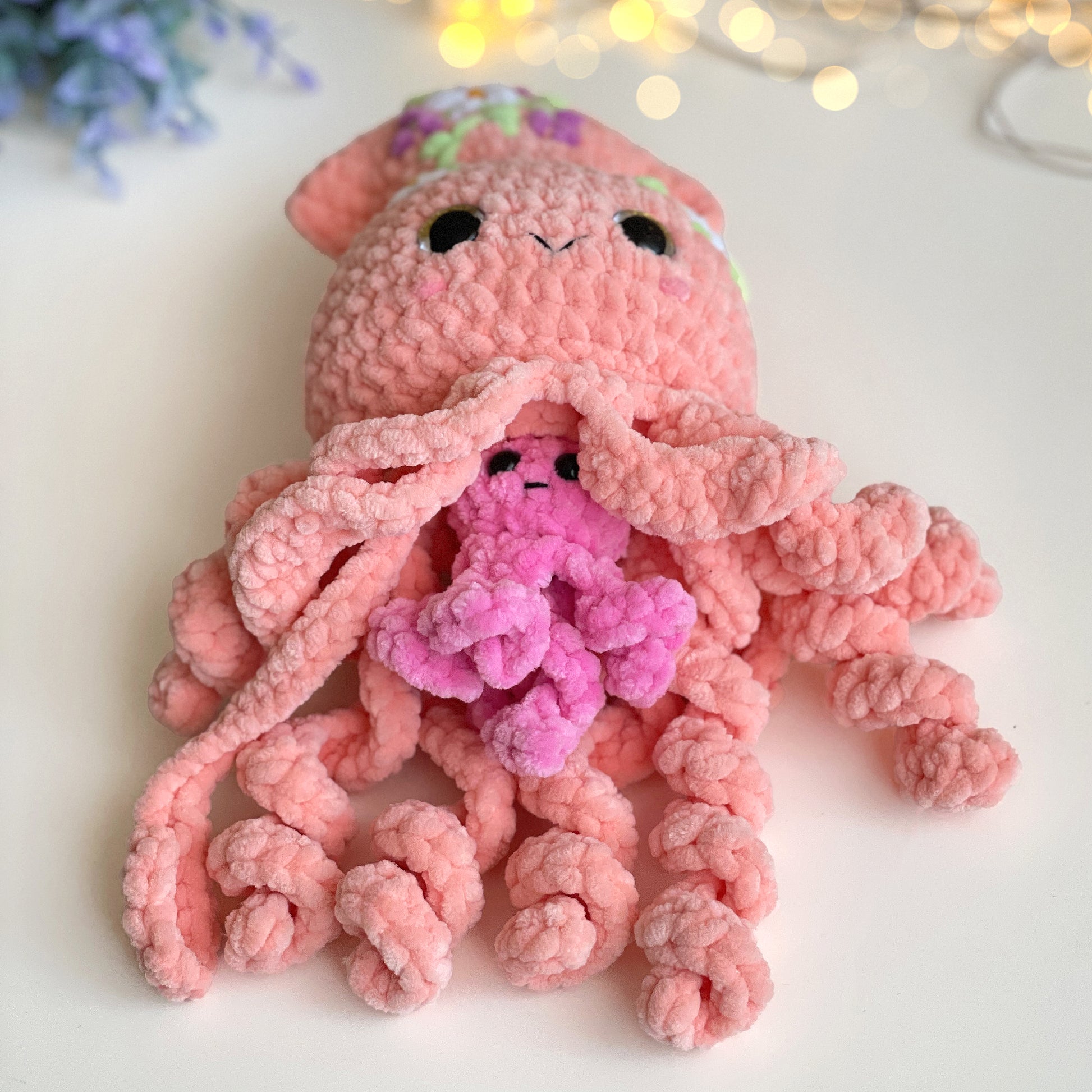 Squid Mama & Baby Crochet Pattern, Cute Plushie with Hidden Pouch, Easy No Sew Amigurumi, Mothers Day/Baby Shower Gift Idea, Beginner PDF