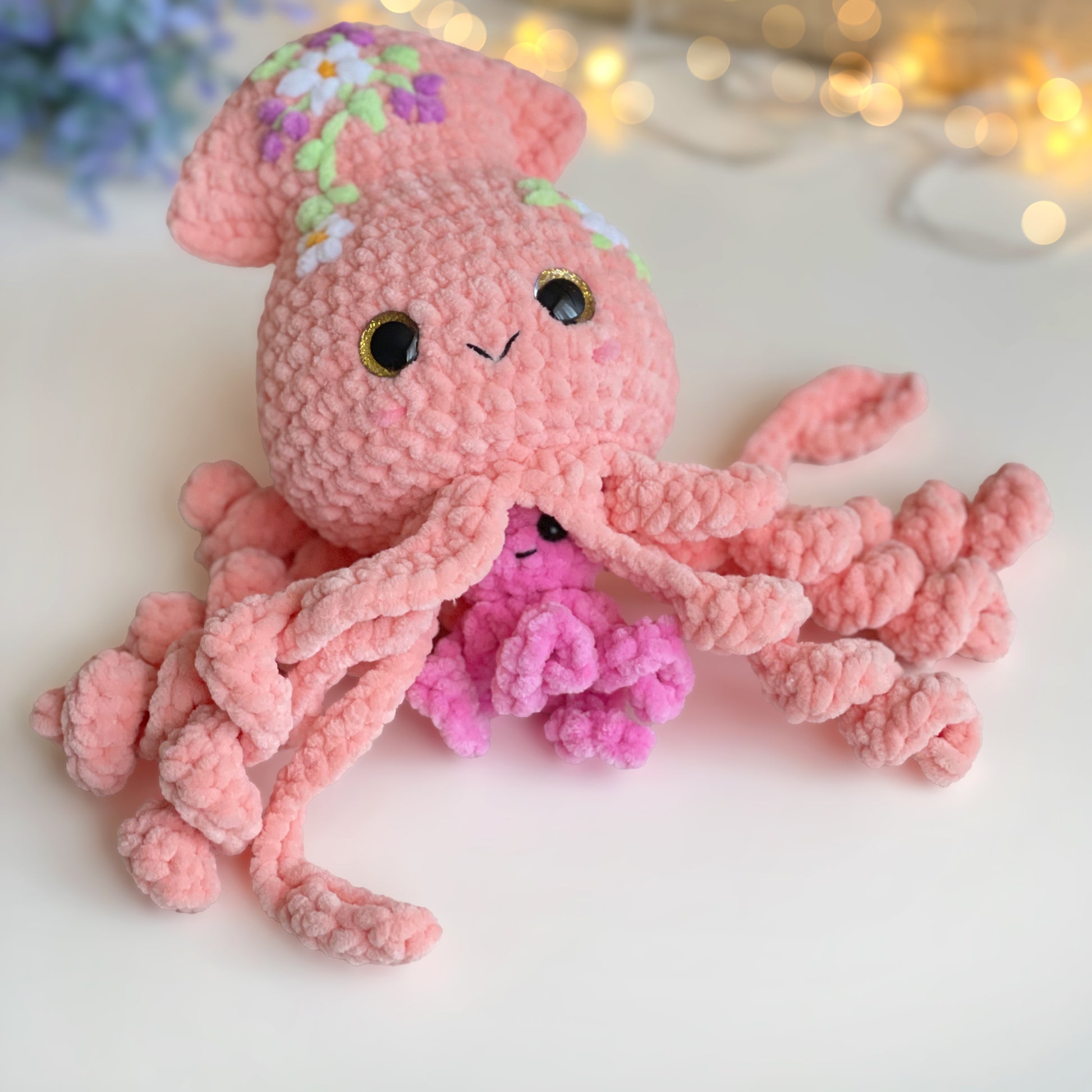 Squid Mama & Baby Crochet Pattern, Cute Plushie with Hidden Pouch, Easy No Sew Amigurumi, Mothers Day/Baby Shower Gift Idea, Beginner PDF