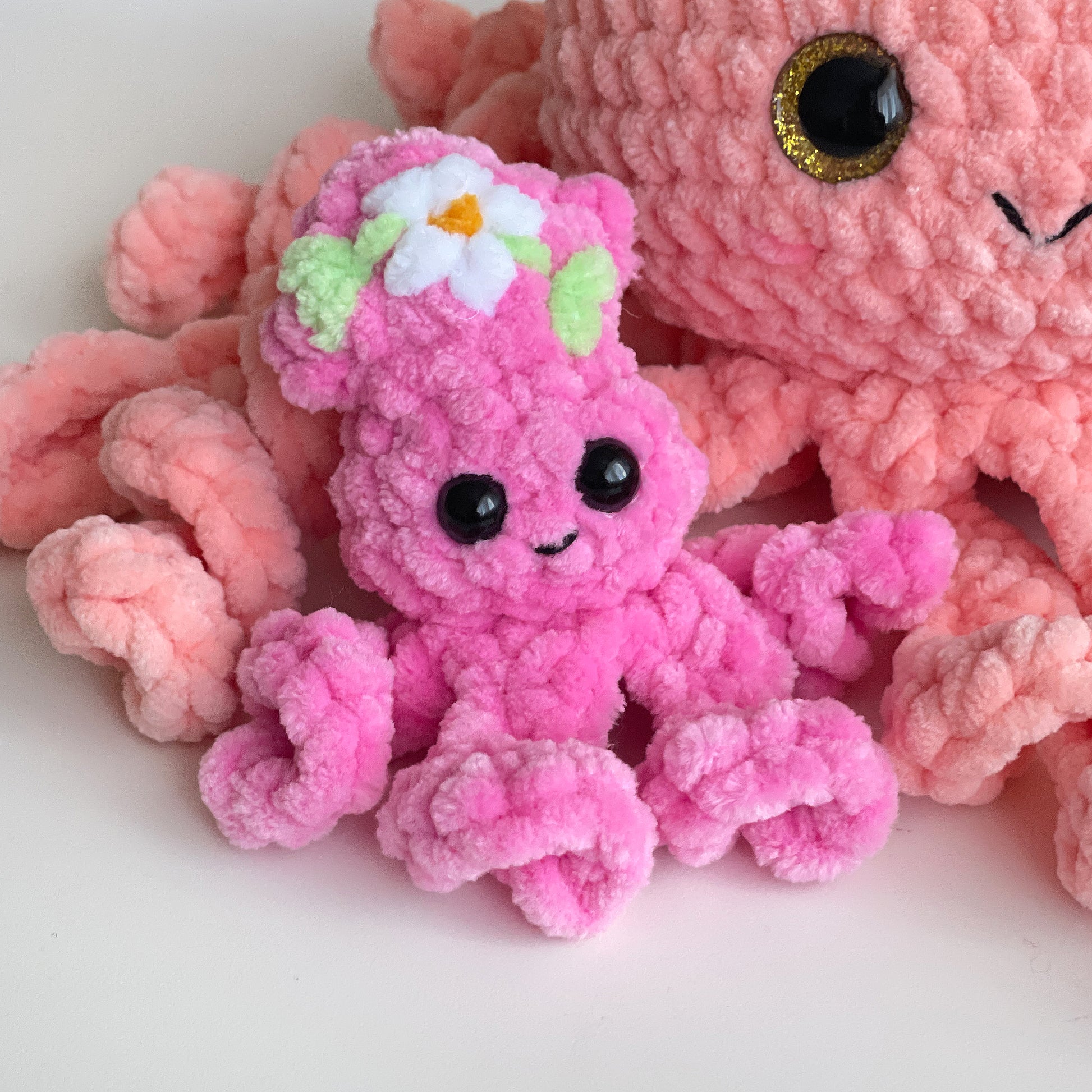 Squid Mama & Baby Crochet Pattern, Cute Plushie with Hidden Pouch, Easy No Sew Amigurumi, Mothers Day/Baby Shower Gift Idea, Beginner PDF