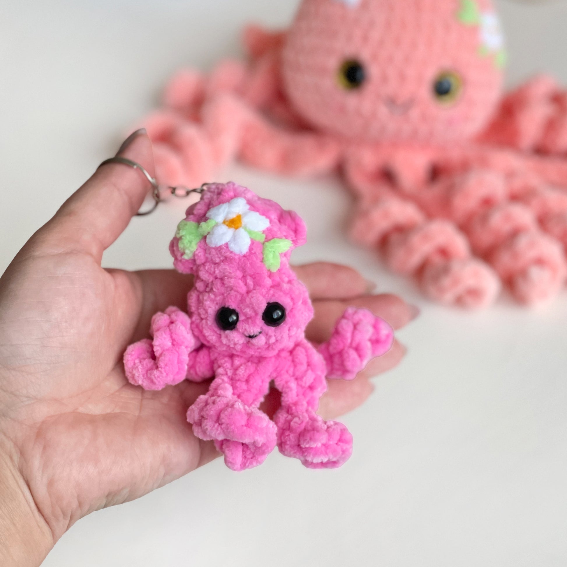 Squid Mama & Baby Crochet Pattern, Cute Plushie with Hidden Pouch, Easy No Sew Amigurumi, Mothers Day/Baby Shower Gift Idea, Beginner PDF