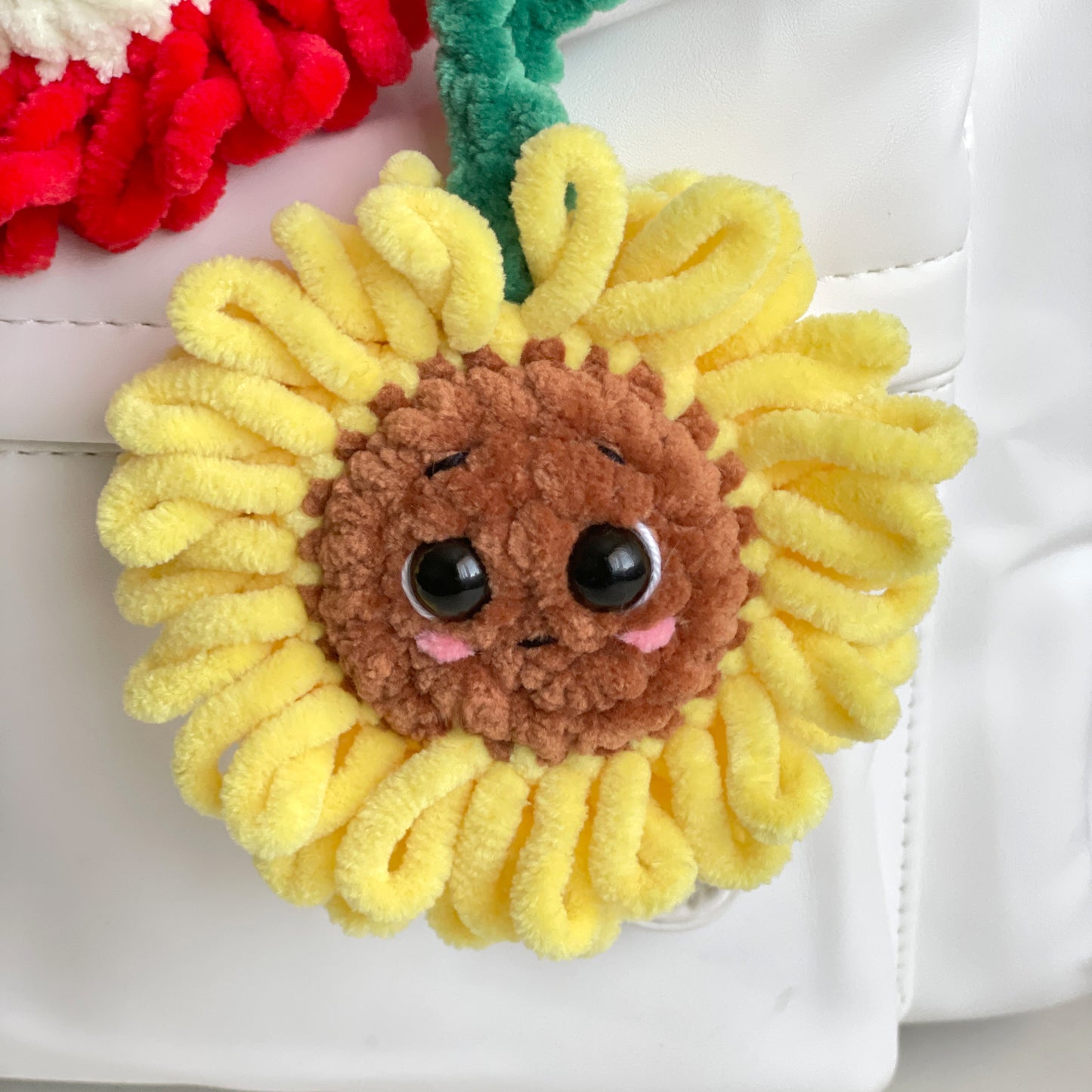 Flower Keychain Crochet Pattern - NO SEW