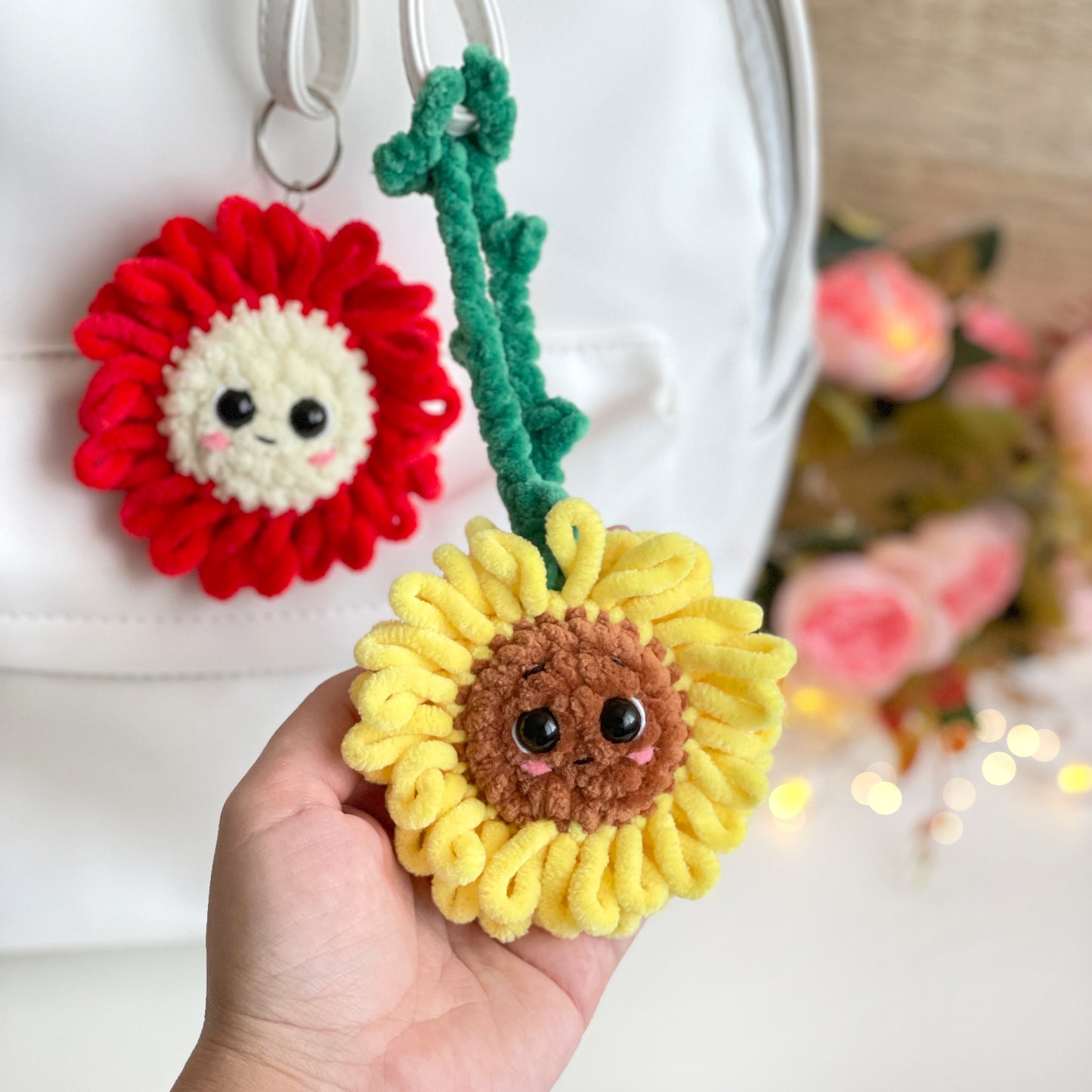 Flower Keychain Crochet Pattern - NO SEW
