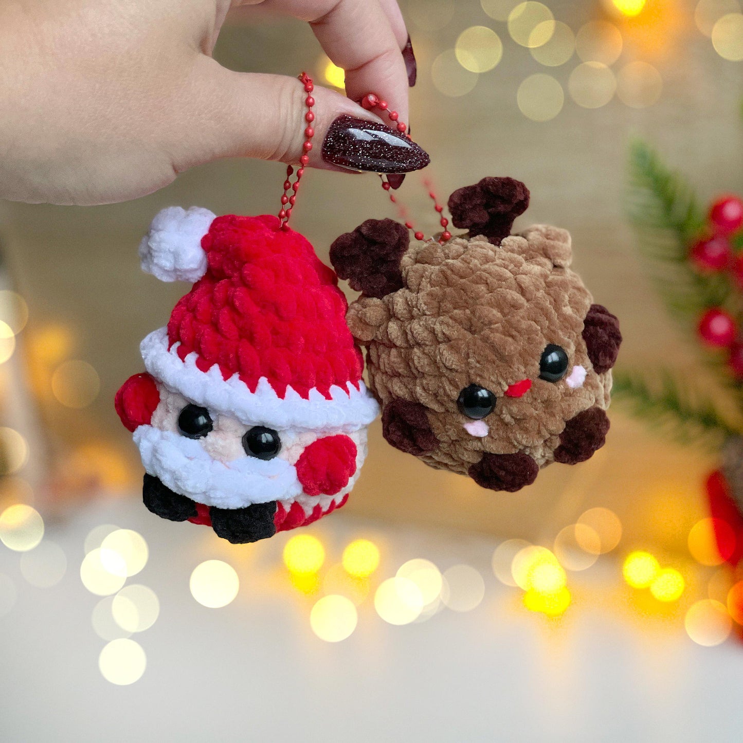 Santa & Reindeer Keychain Crochet Pattern - No Sew