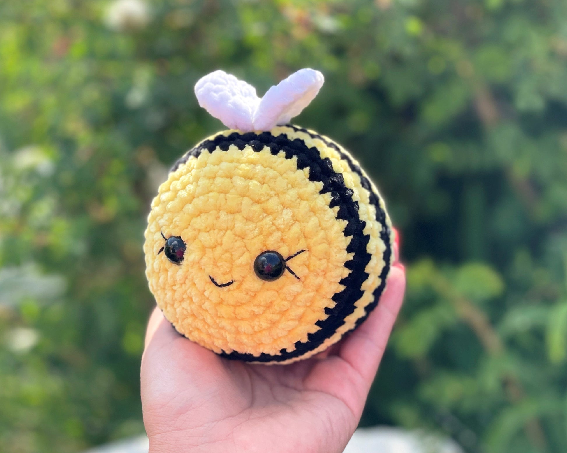 Bee Crochet PATTERN, Amigurumi Bumblebee Plushie, Cute Spring Insect, Plush Baby Toy, Chunky Yarn PDF, Cuddly Striped Creature,Large Squishy