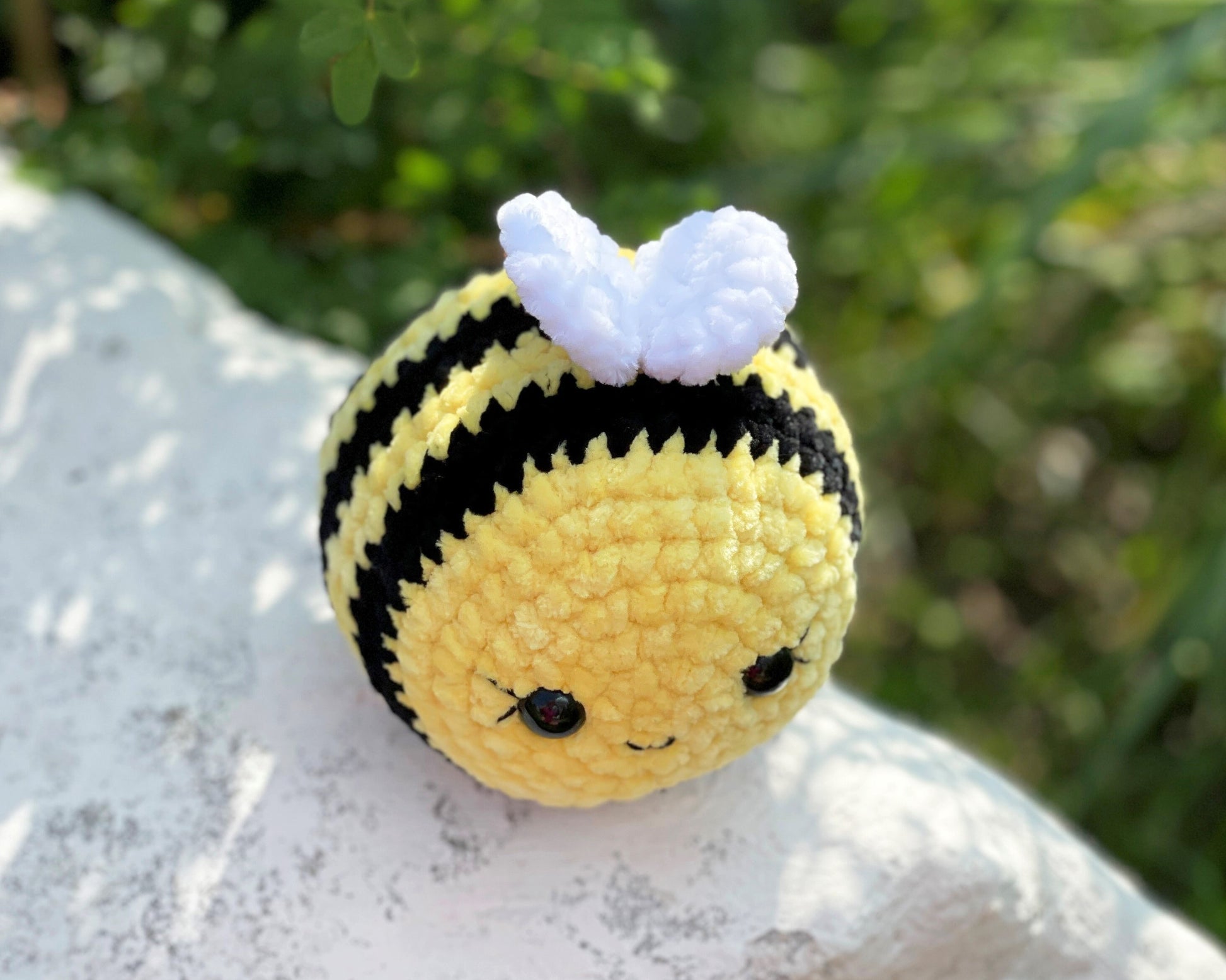 Bee Crochet PATTERN, Amigurumi Bumblebee Plushie, Cute Spring Insect, Plush Baby Toy, Chunky Yarn PDF, Cuddly Striped Creature,Large Squishy