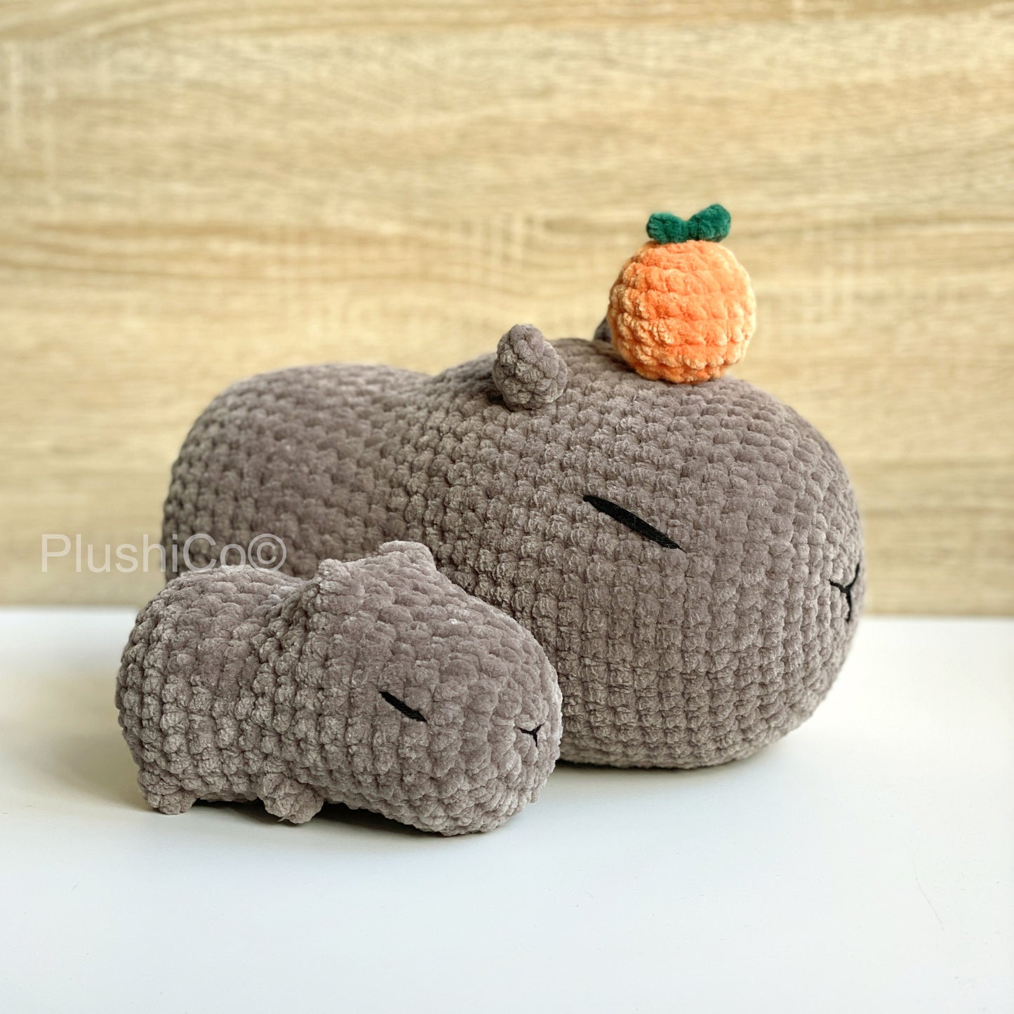 Capybara Crochet Pattern, 2 sizes - LOW/NO SEW