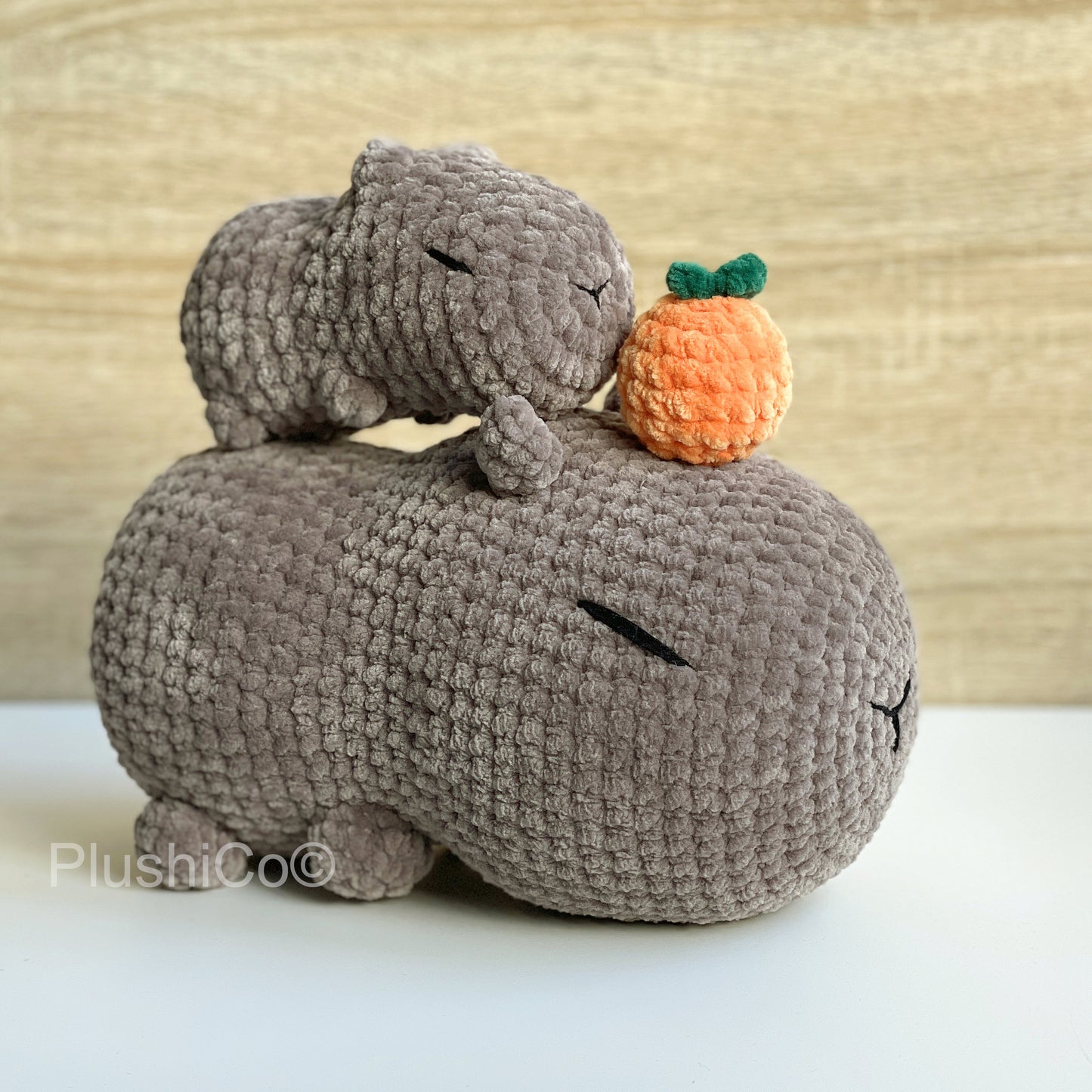 Capybara Crochet Pattern, 2 sizes - LOW/NO SEW